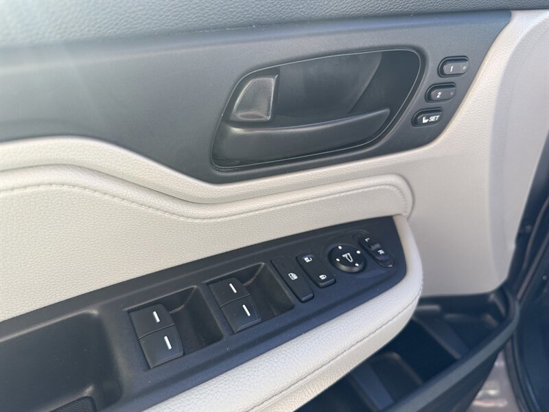 Used 2019 Honda Odyssey EX-L image 16