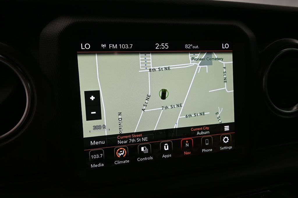 Used 2023 Jeep Wrangler Unlimited Rubicon 4xe w/ Safety Group AWD/4WD image 10