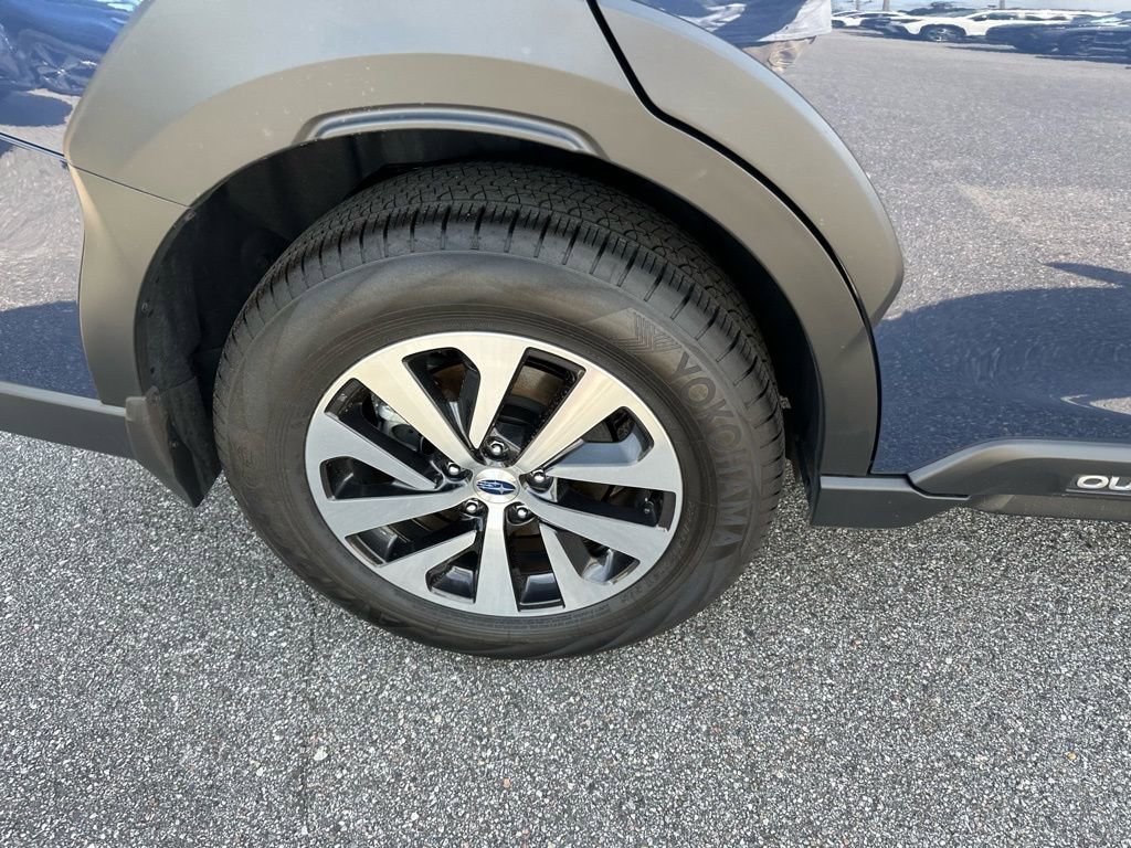 Used 2023 Subaru Forester Sport image 5