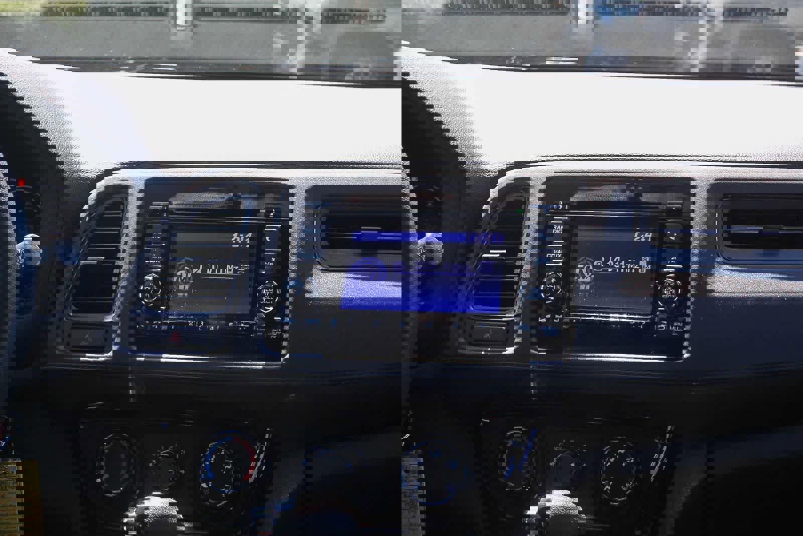 Used 2016 Honda HR-V LX image 19