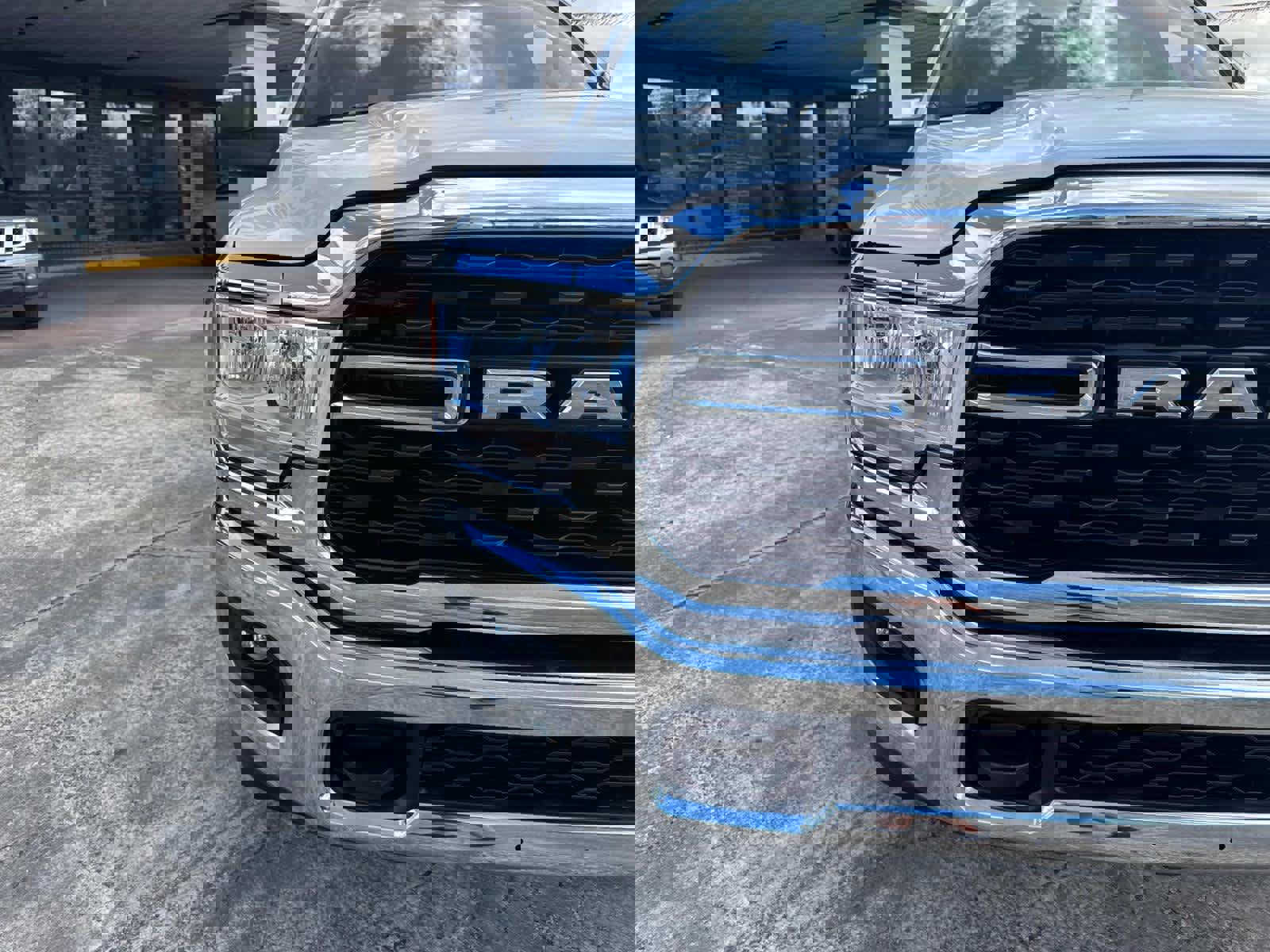 Used 2024 RAM 3500 Big Horn image 15