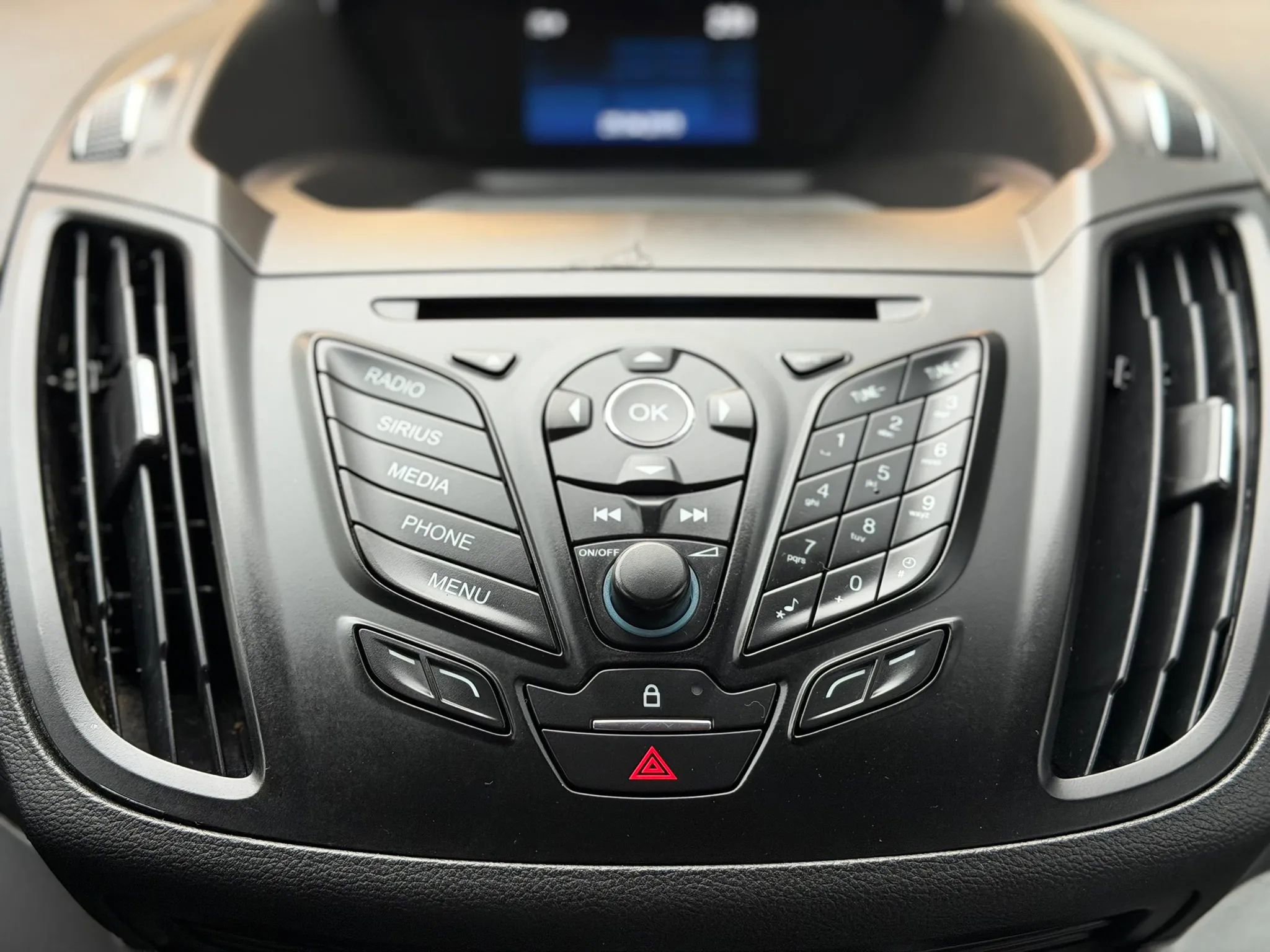 Used 2015 Ford Escape SE image 27