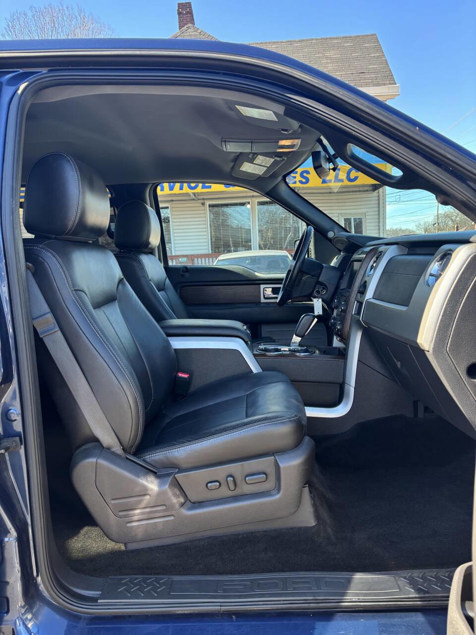 Used 2013 Ford F150 Lariat w/ Mid Equipment Group image 19