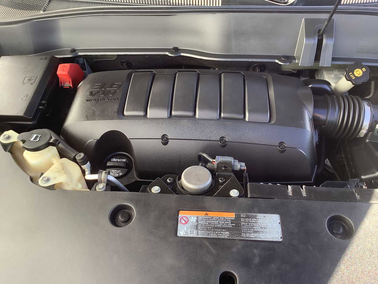 Used 2015 GMC Acadia SLT image 9