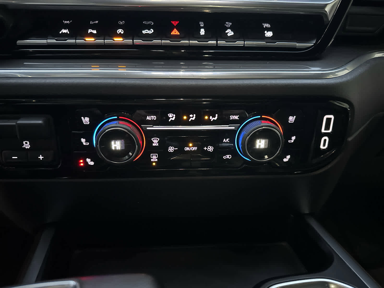 Certified 2023 Chevrolet Silverado 1500 High Country w/ Technology Package image 23