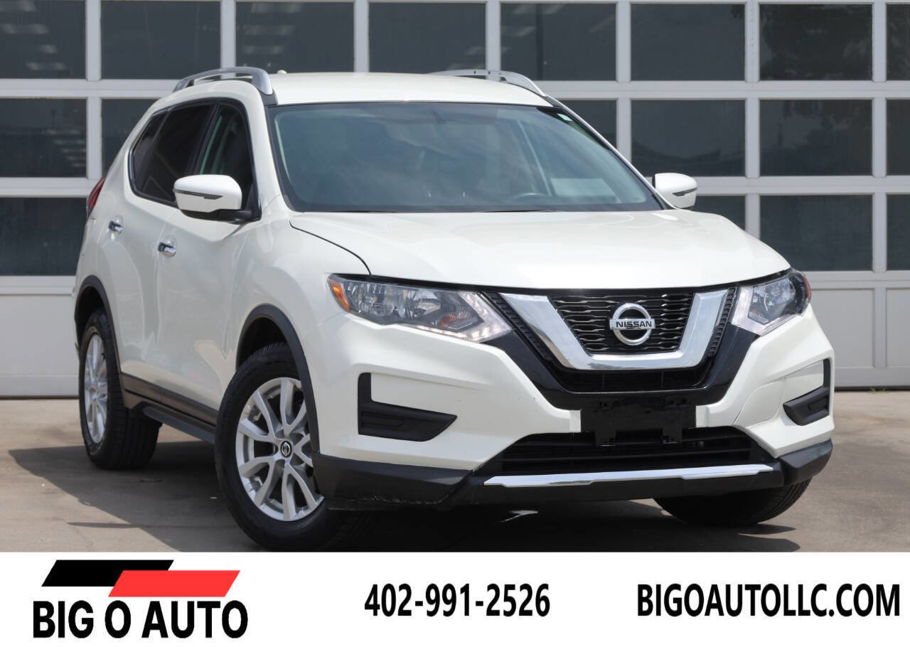 Used 2018 Nissan Rogue SV image 1