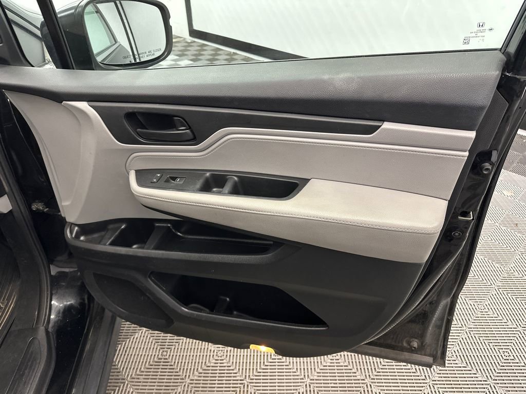 Used 2018 Honda Odyssey EX-L image 13