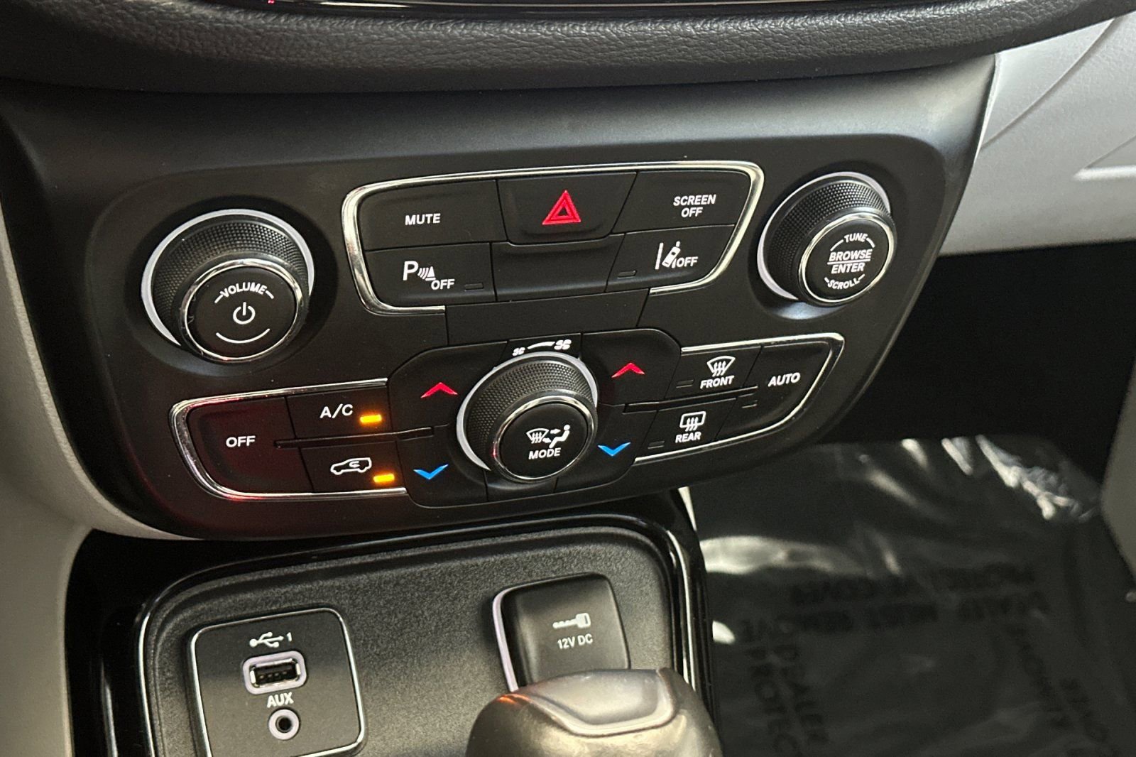 Used 2021 Jeep Compass Limited image 20