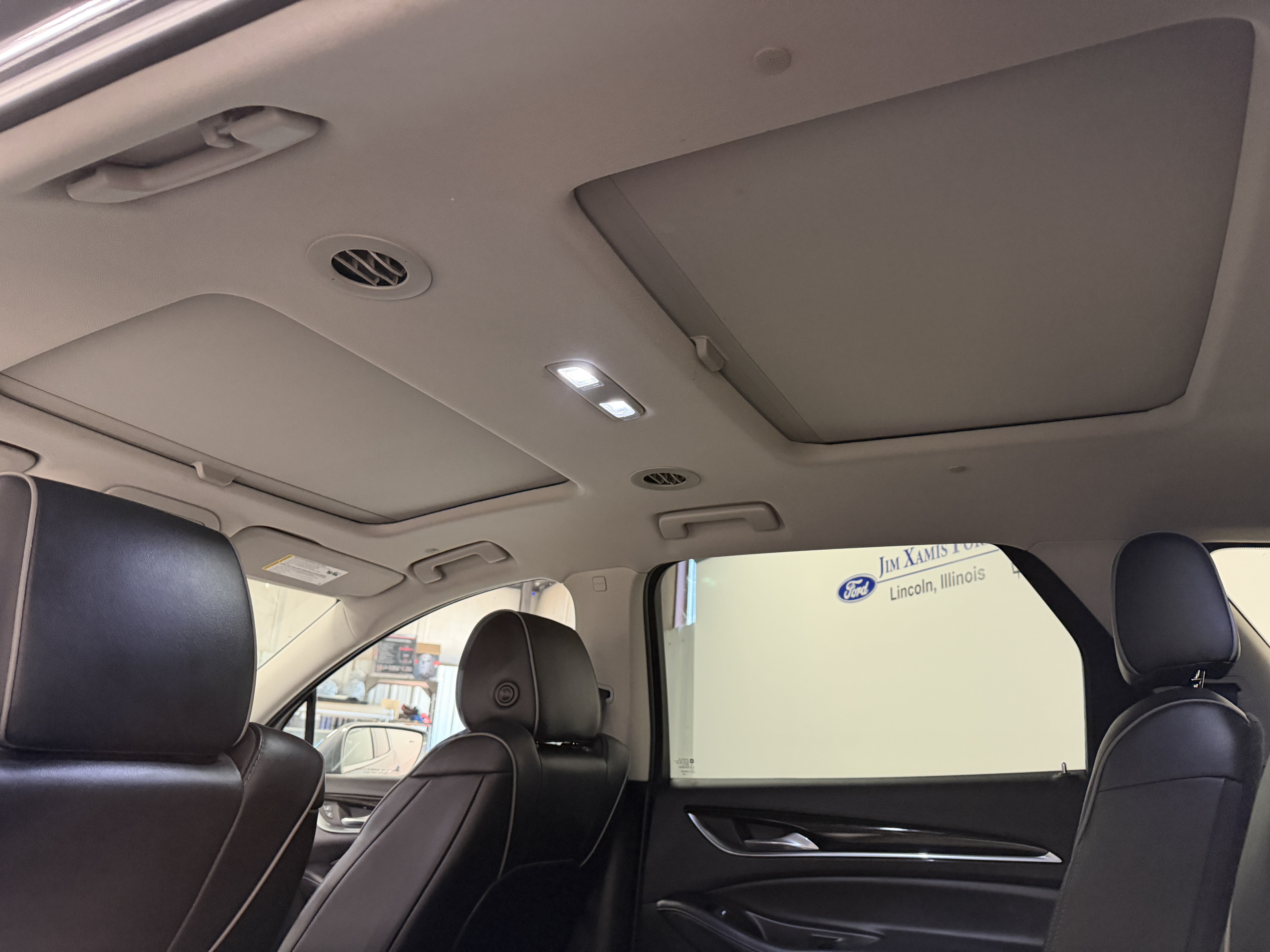Used 2020 Buick Enclave Avenir w/ Avenir Technology Package FWD image 5