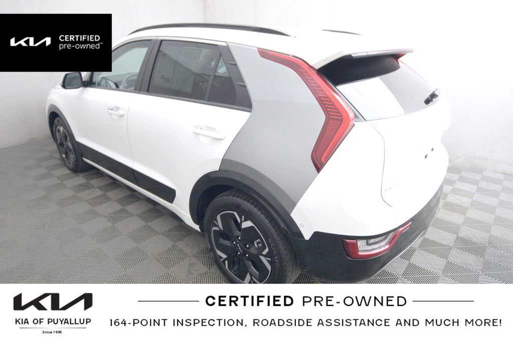 Certified 2023 Kia Niro Wave w/ Wave Preserve Package image 8