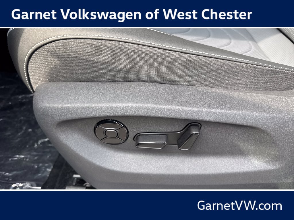 New 2026 Volkswagen Tiguan SE AWD/4WD image 14
