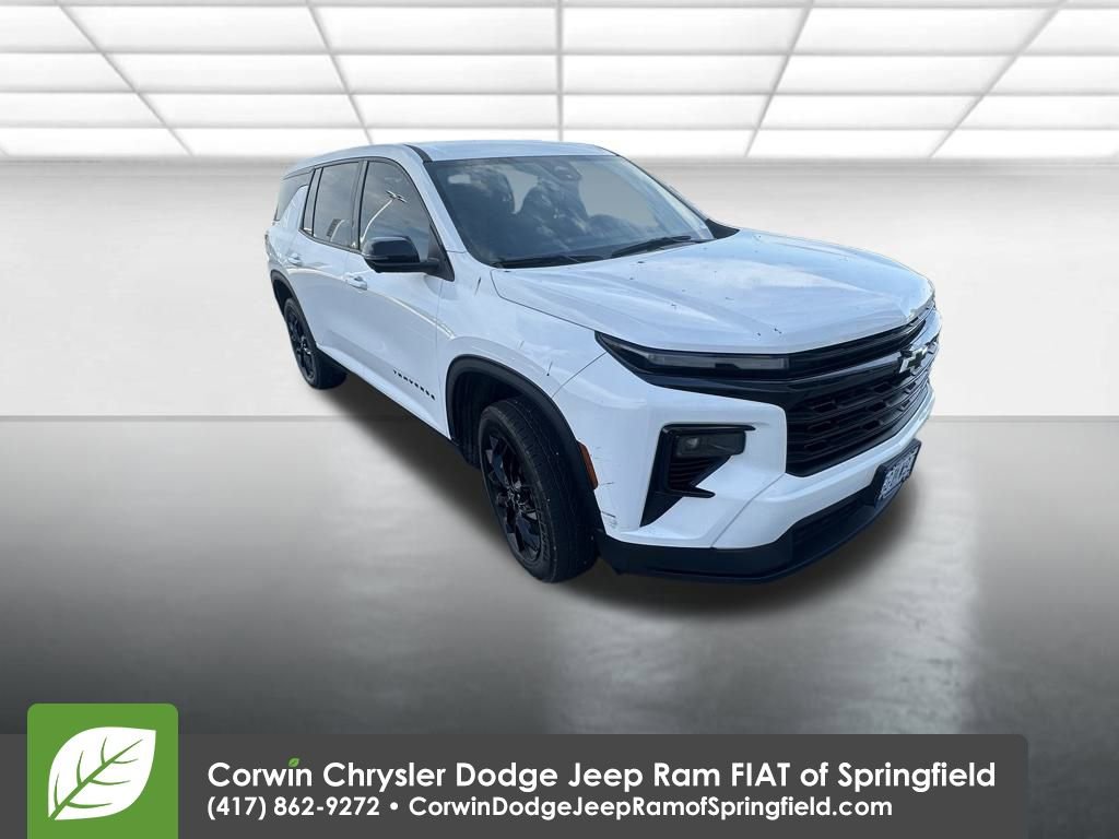 Used 2024 Chevrolet Traverse LS w/ Midnight/Sport Edition