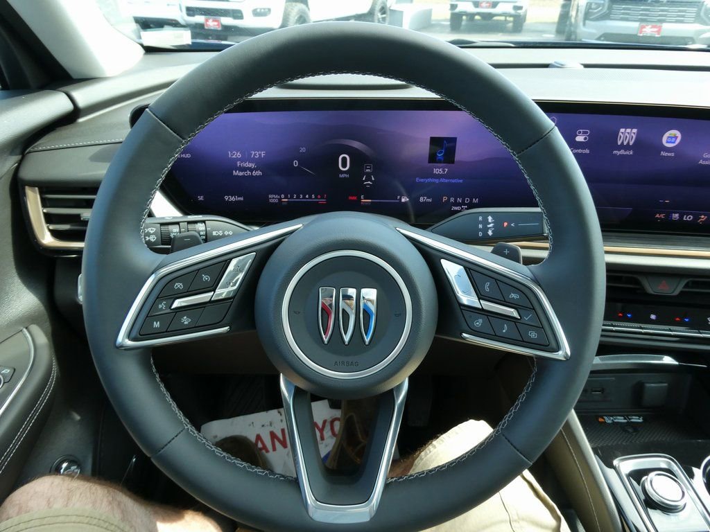 Certified 2024 Buick Envision Avenir image 32