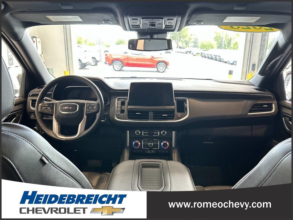 Certified 2023 GMC Yukon SLT w/ SLT Luxury Package AWD/4WD image 17
