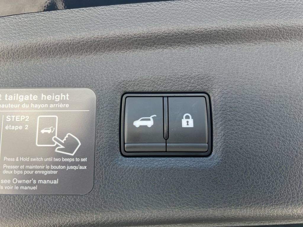 Certified 2025 INFINITI QX50 Luxe AWD/4WD image 19