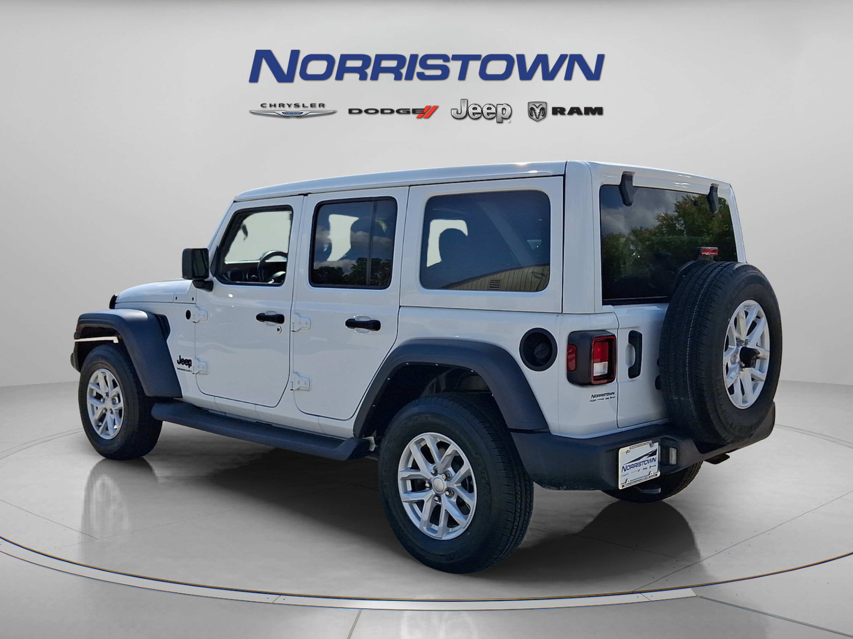 Certified 2023 Jeep Wrangler Unlimited Sport w/ Sun And Sound Package AWD/4WD image 4