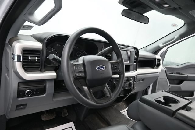Used 2025 Ford F350 XL AWD/4WD image 12