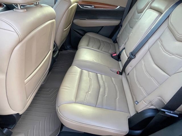 Used 2019 Cadillac XT5 Platinum AWD/4WD image 11