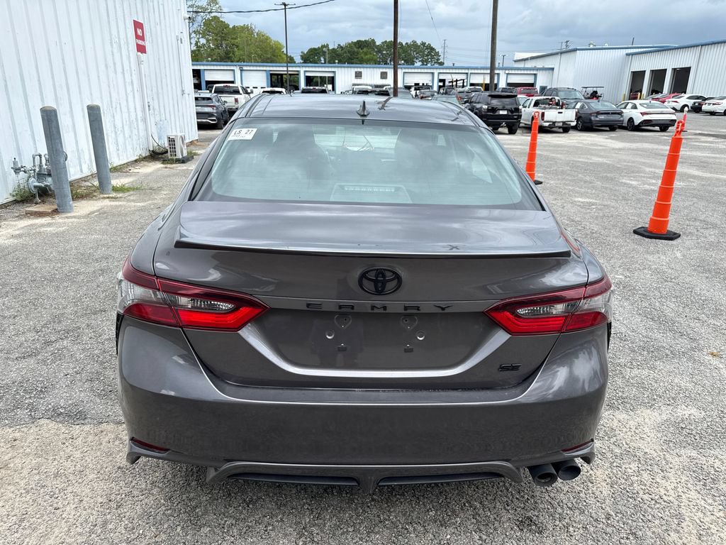 Used 2023 Toyota Camry SE FWD image 7