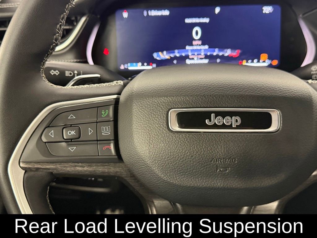 Used 2024 Jeep Grand Cherokee Limited w/ Black Appearance Package RWD image 8