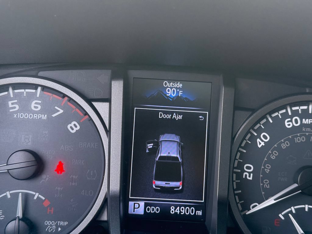 Used 2019 Toyota Tacoma TRD Sport w/ TRD Premium Sport Package AWD/4WD image 16