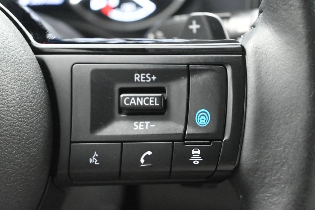 Used 2023 Nissan Rogue SL w/ SL Premium Package FWD image 8