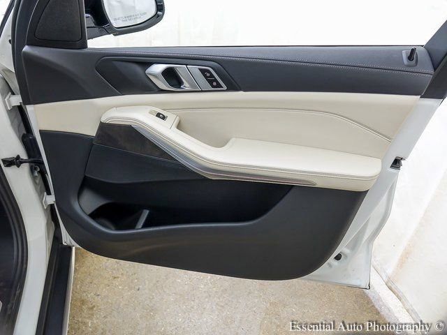Used 2022 BMW X5 xDrive40i w/ Climate Comfort Package image 26