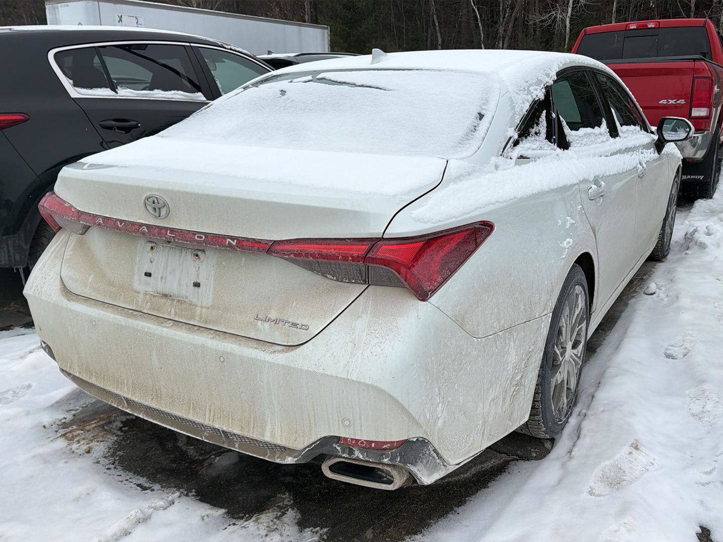 Used 2020 Toyota Avalon Limited image 6