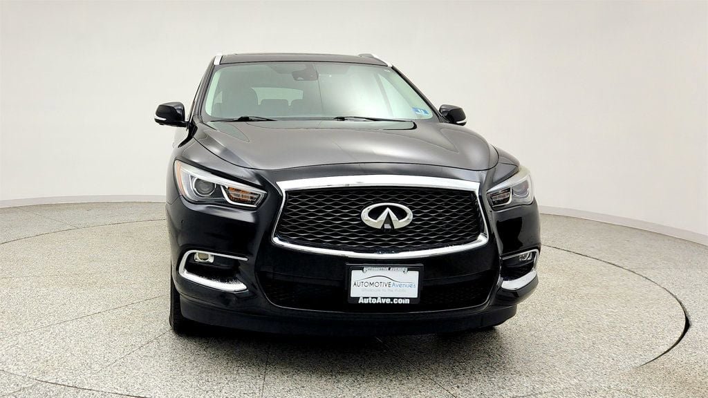 Used 2019 INFINITI QX60 Luxe w/ Essential Package AWD/4WD image 2