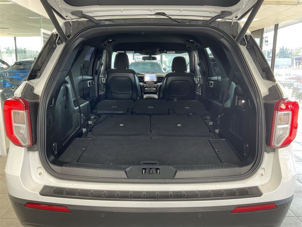 Used 2020 Ford Explorer XLT image 29