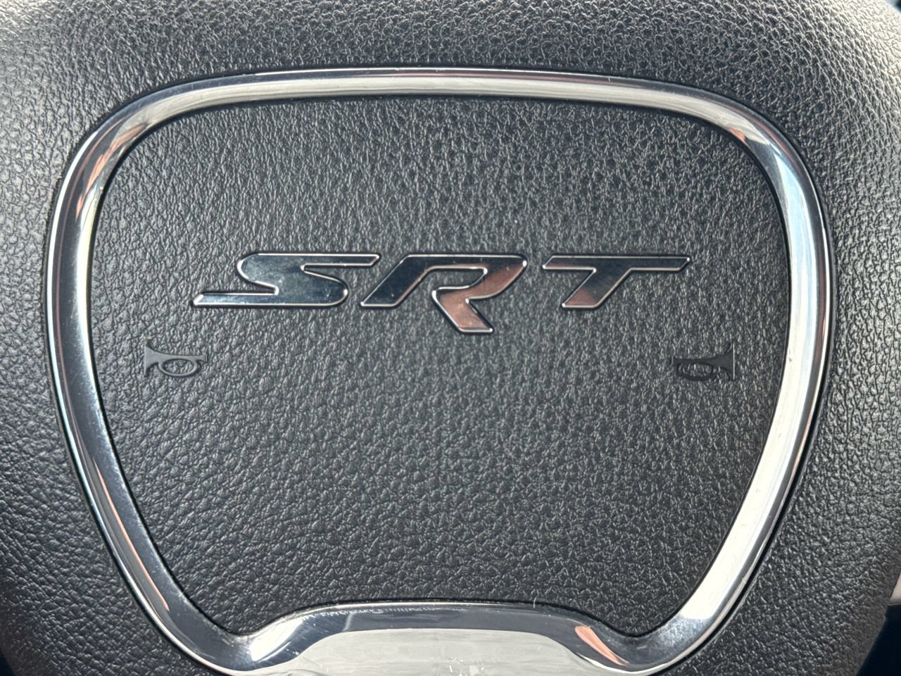 Used 2015 Dodge Challenger SRT RWD image 29
