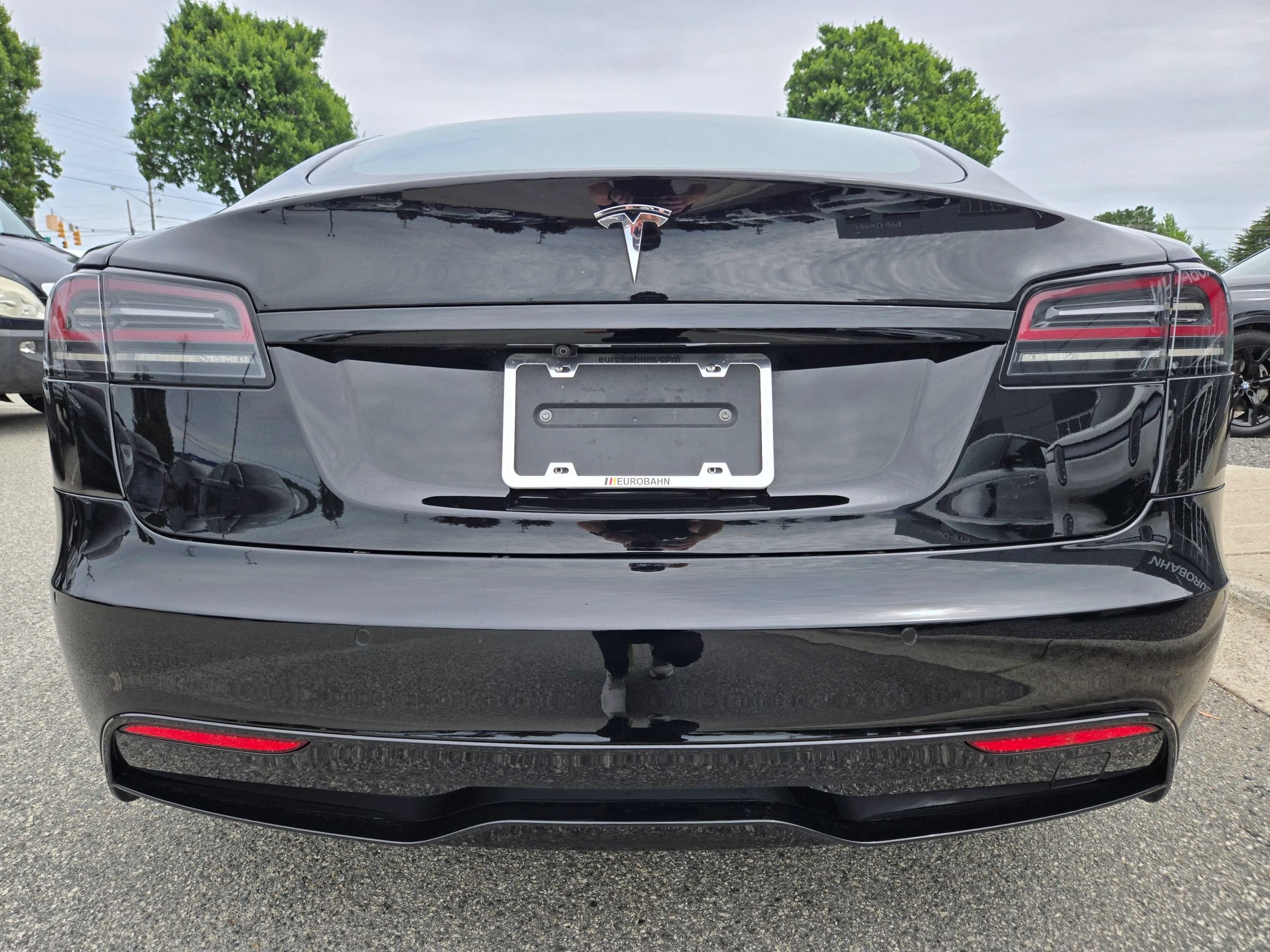 Used 2023 Tesla Model S Standard Range AWD/4WD image 4