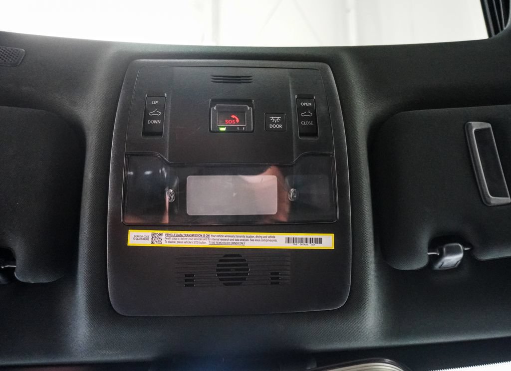 Used 2024 Lexus IS 350 F Sport RWD image 30