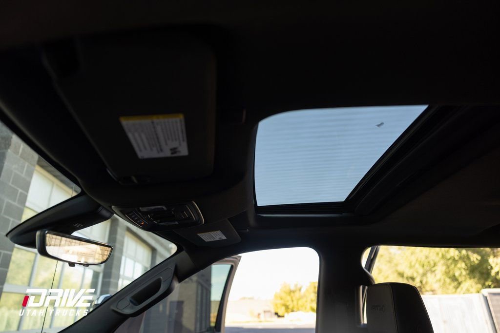 Used 2022 GMC Sierra 1500 AT4 w/ AT4 Premium Package image 29