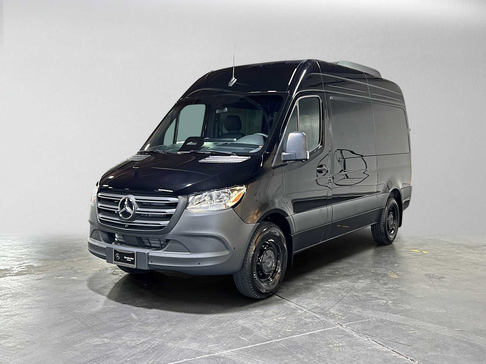 Used 2025 Mercedes-Benz Sprinter 2500 image 7