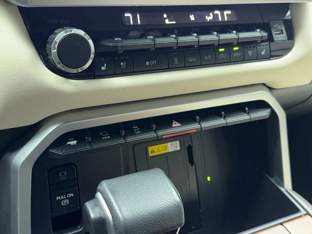 Used 2022 Toyota Tundra 1794 Edition image 27