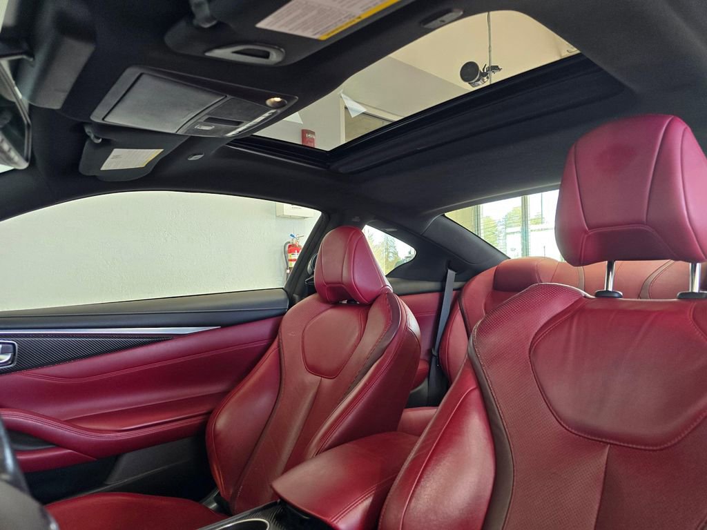 Used 2017 INFINITI Q60 Red Sport 400 AWD/4WD image 24