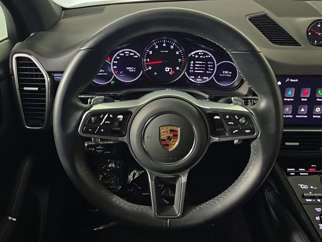 Certified 2023 Porsche Cayenne Platinum Edition image 30