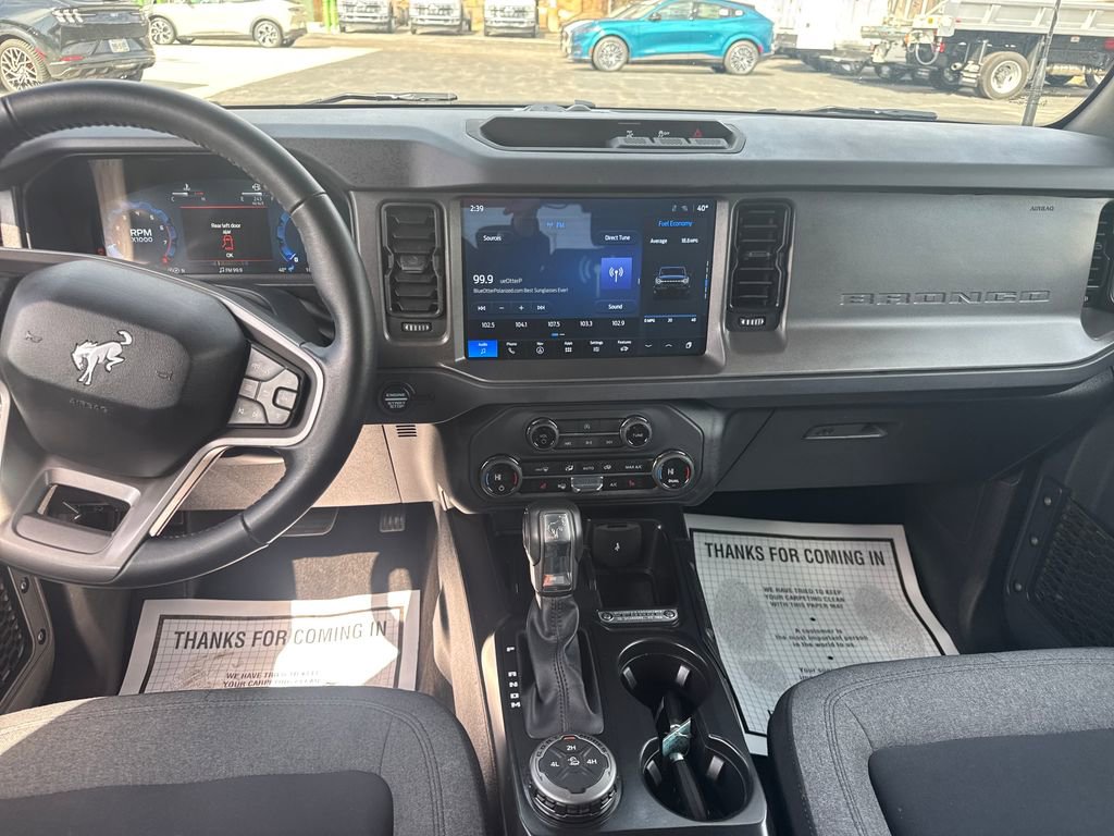 Used 2025 Ford Bronco Big Bend image 16