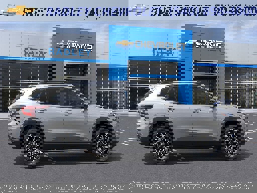 New 2026 Chevrolet Trax RS w/ Sunroof Package image 5