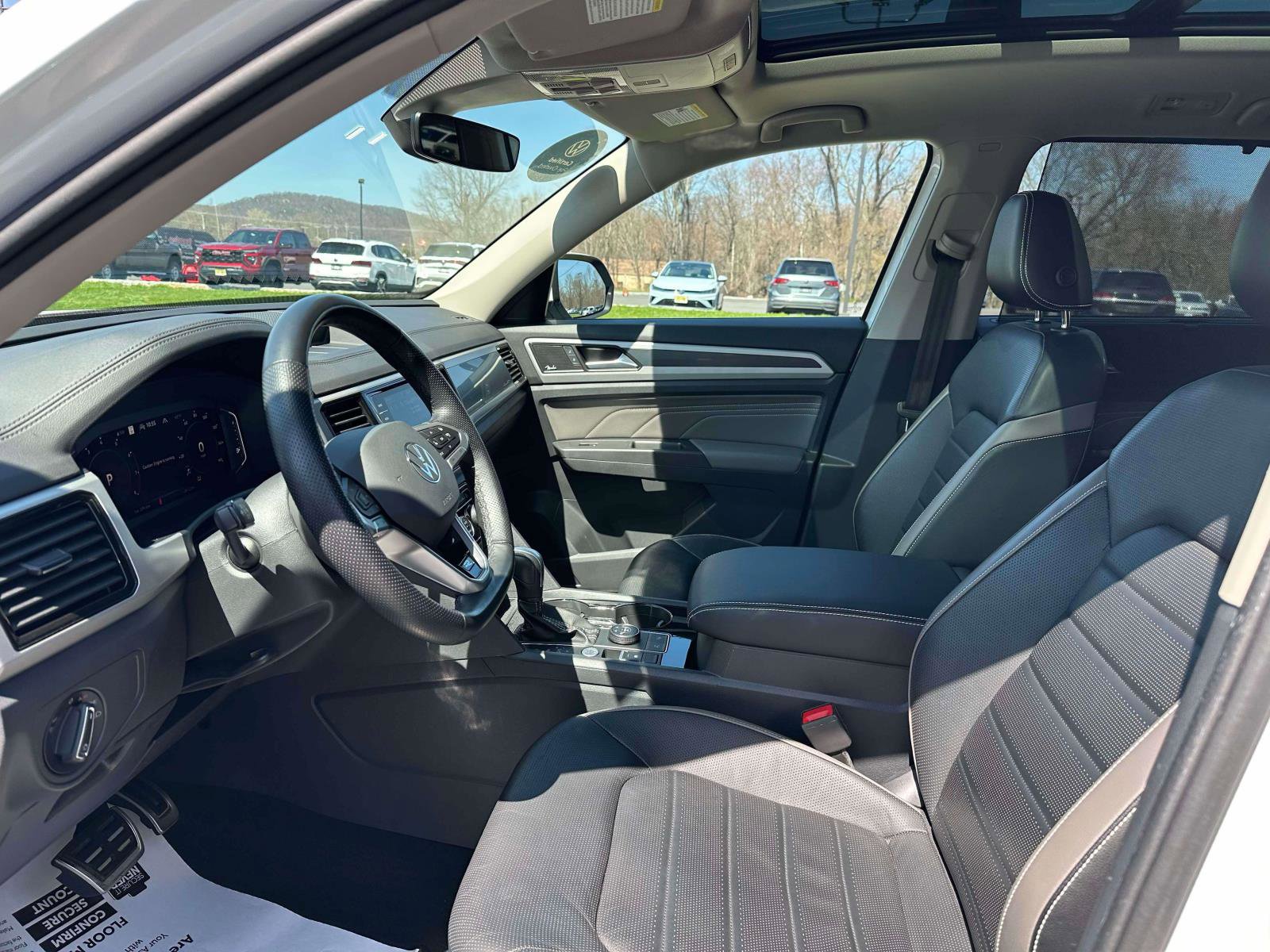 Certified 2023 Volkswagen Atlas SEL Premium image 16