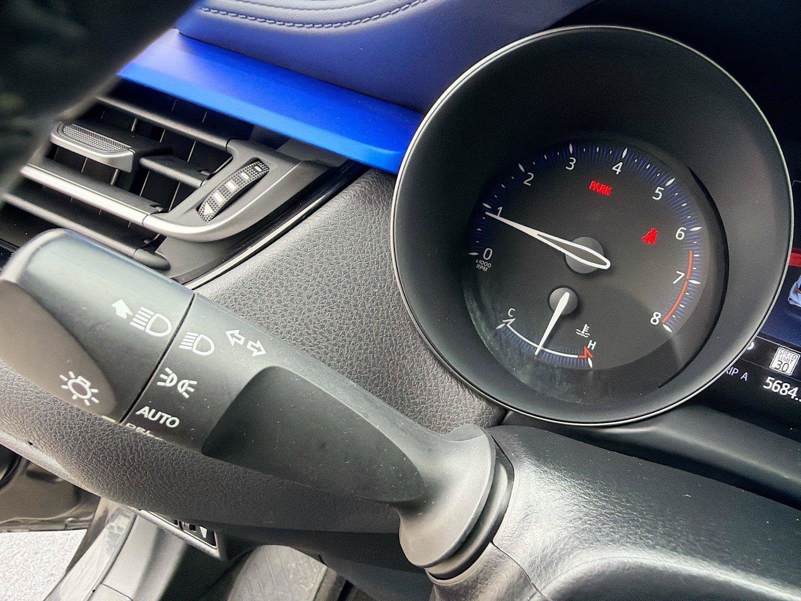 Used 2021 Toyota C-HR XLE FWD image 32