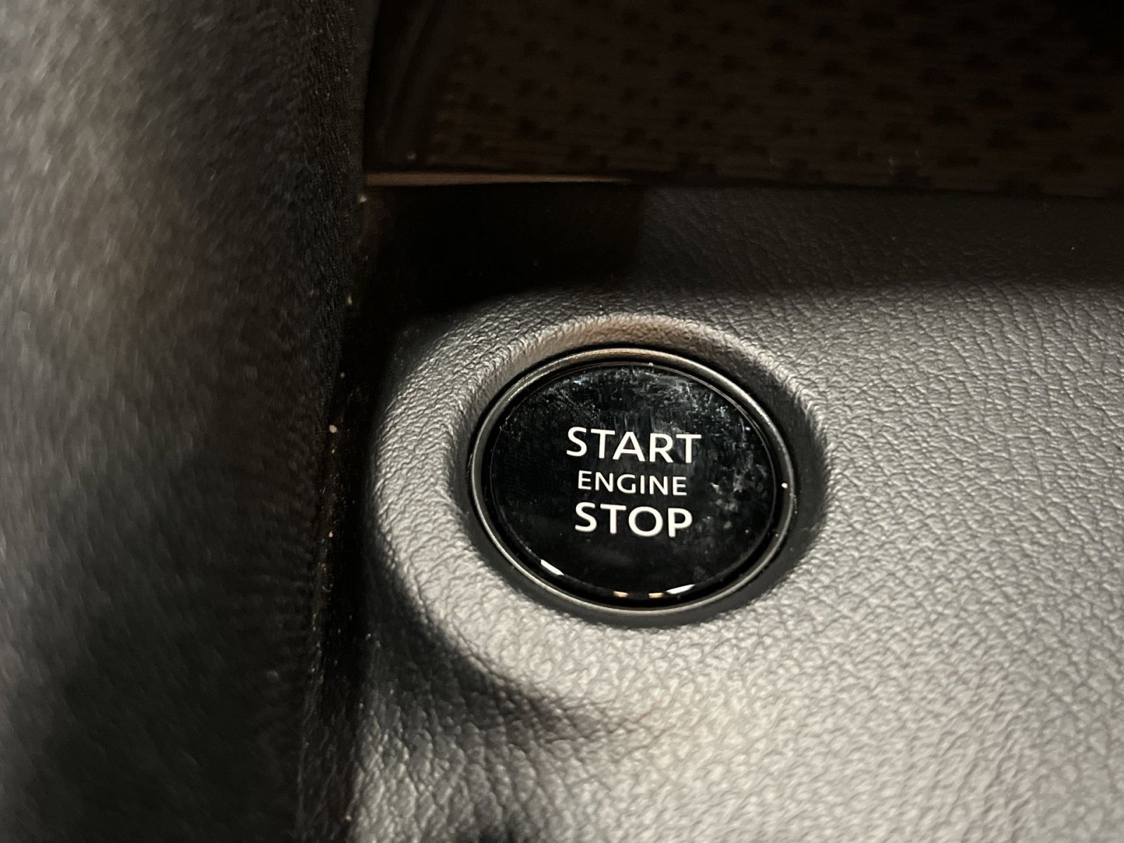 Used 2025 Nissan Z Sport w/ Floor Mat Package image 29