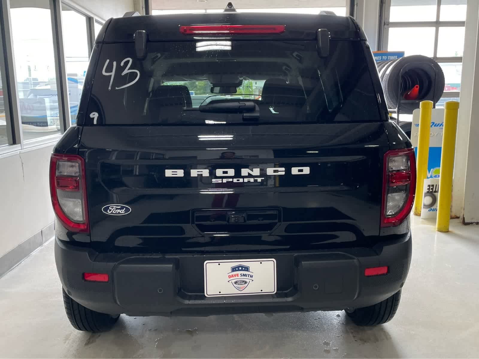 New 2026 Ford Bronco Sport Outer Banks AWD/4WD image 9