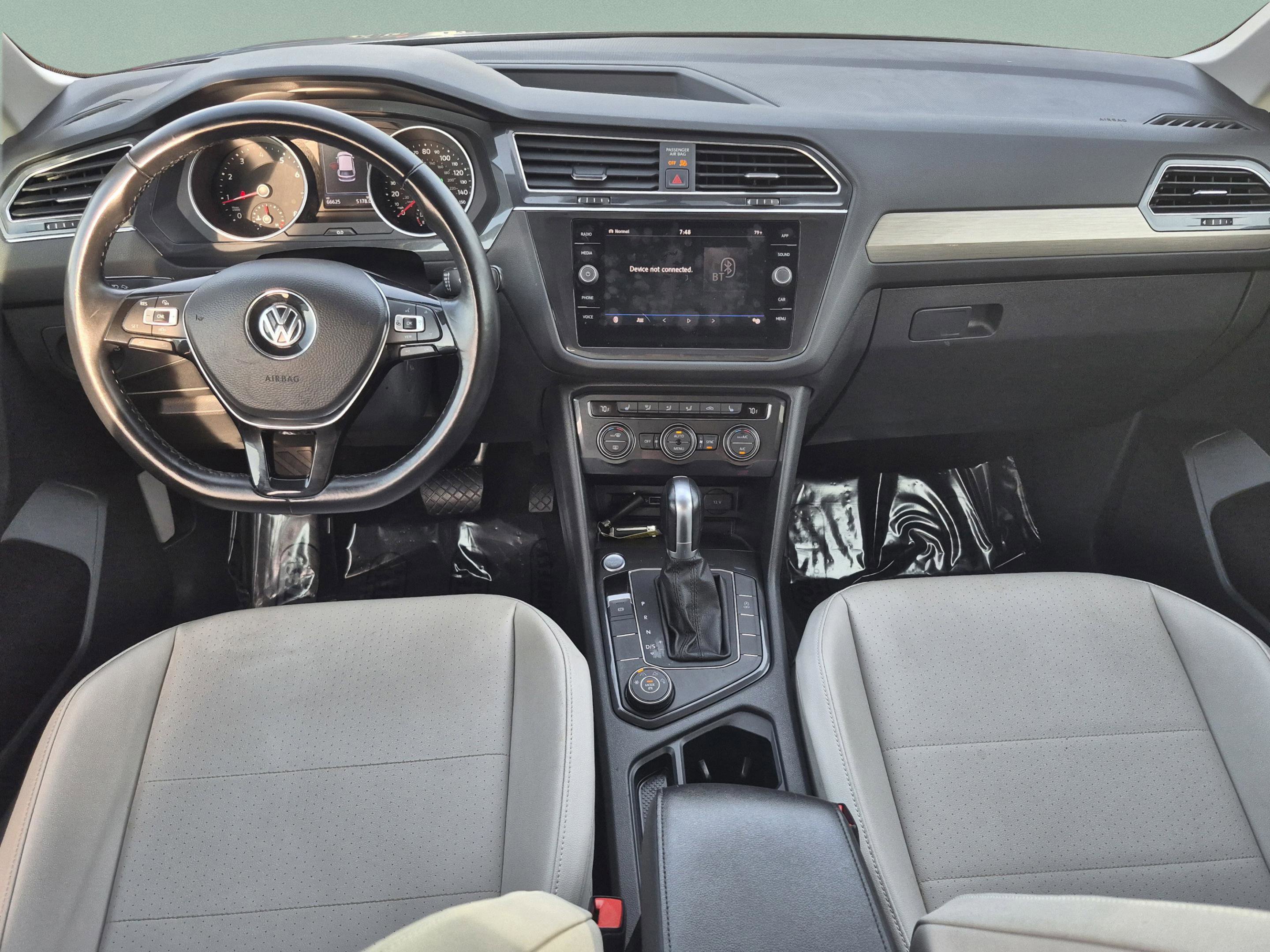 Used 2019 Volkswagen Tiguan SE AWD/4WD image 12