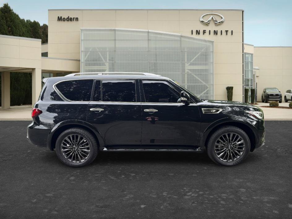 Used 2023 INFINITI QX80 Premium Select w/ Cargo Package AWD/4WD image 4