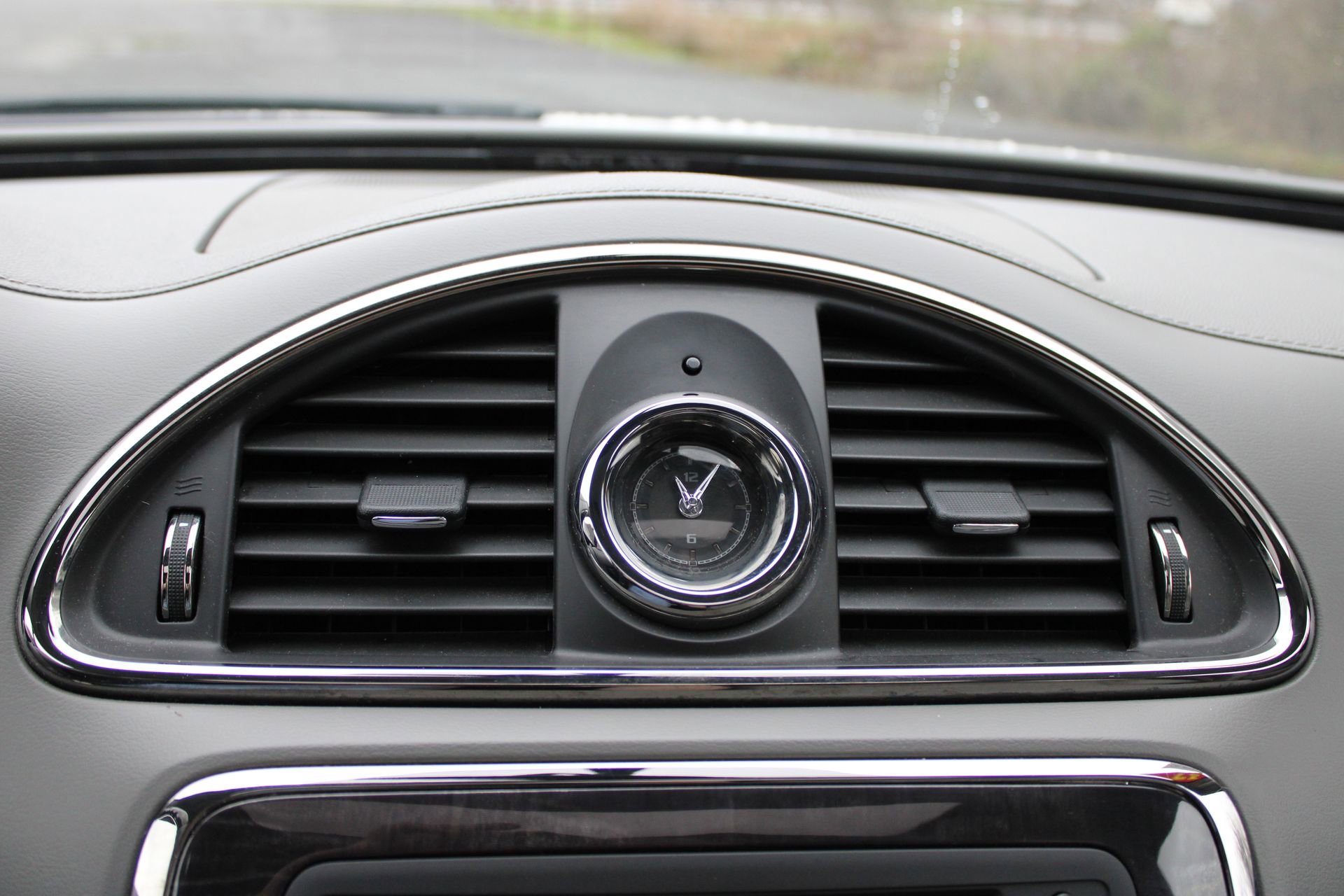 Used 2017 Buick Enclave Leather w/ Enclave Sport Touring Edition image 36