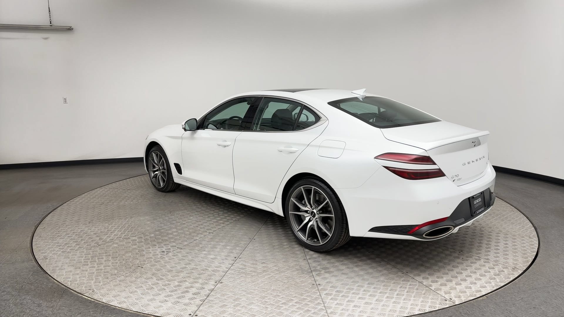 Certified 2026 Genesis G70 2.5T Prestige AWD/4WD image 4