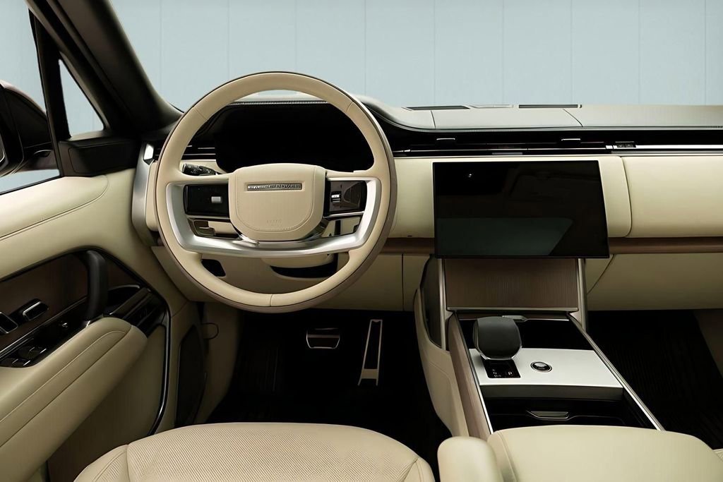 Used 2025 Land Rover Range Rover Autobiography image 30