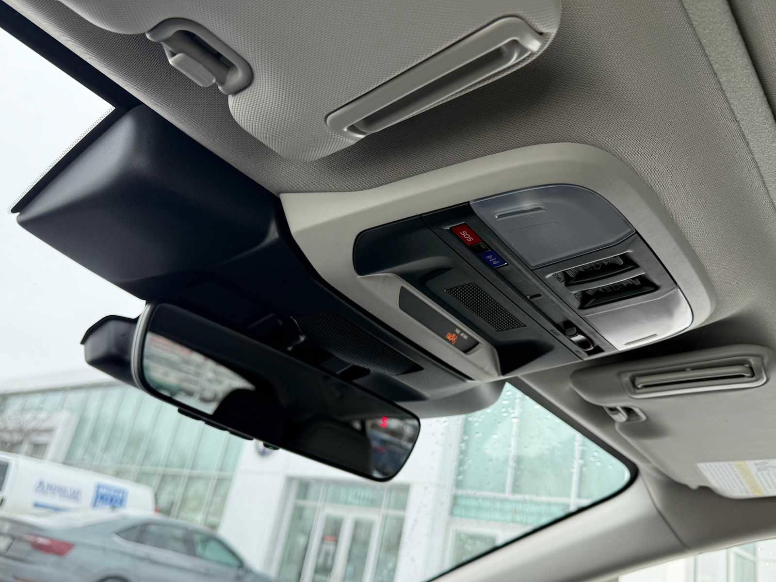 Certified 2024 Subaru Crosstrek 2.0i Premium image 31